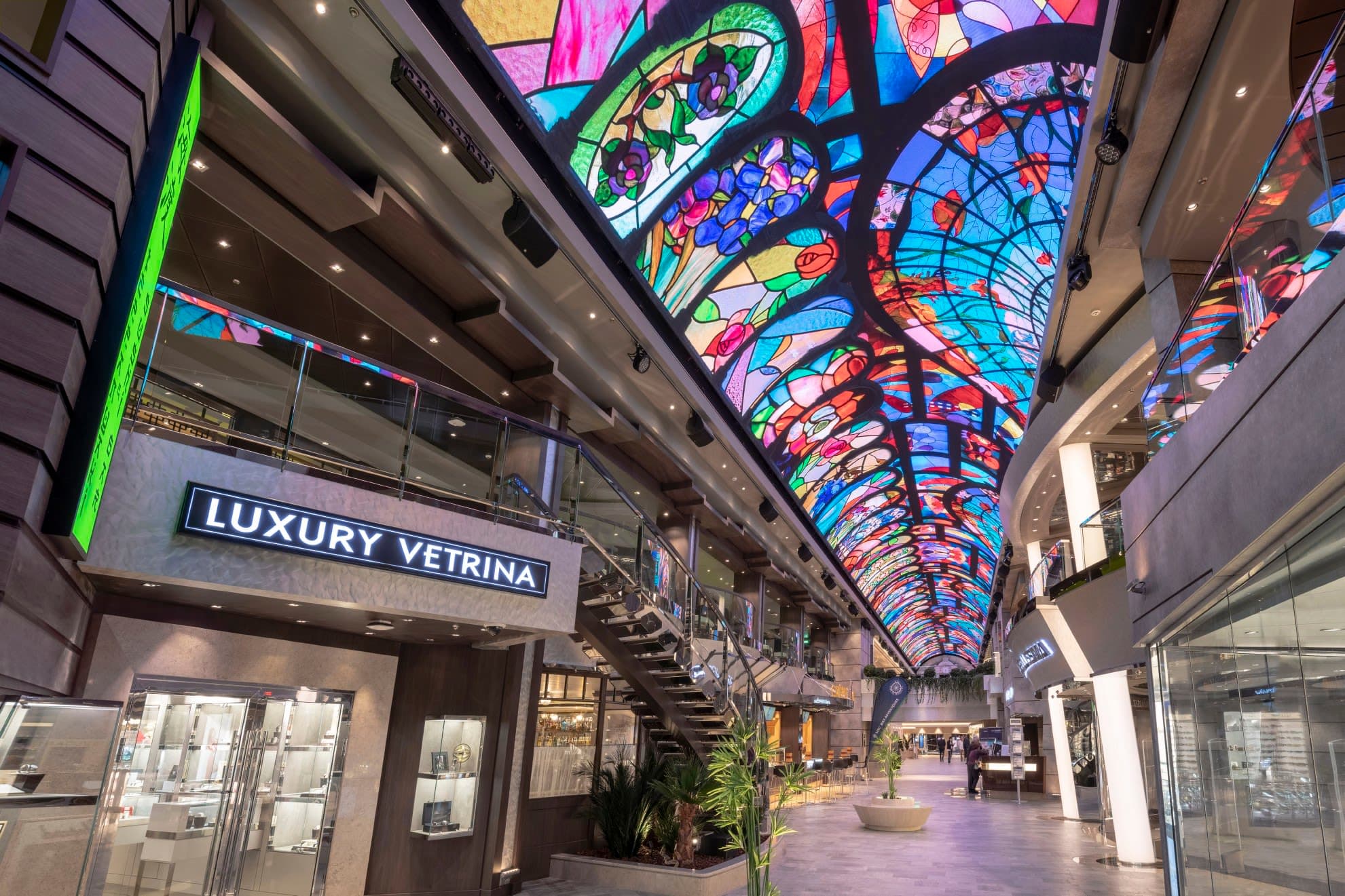 MSCベリッシマ日本発着クルーズ〈体験談〉あなたはなぜこの船に？