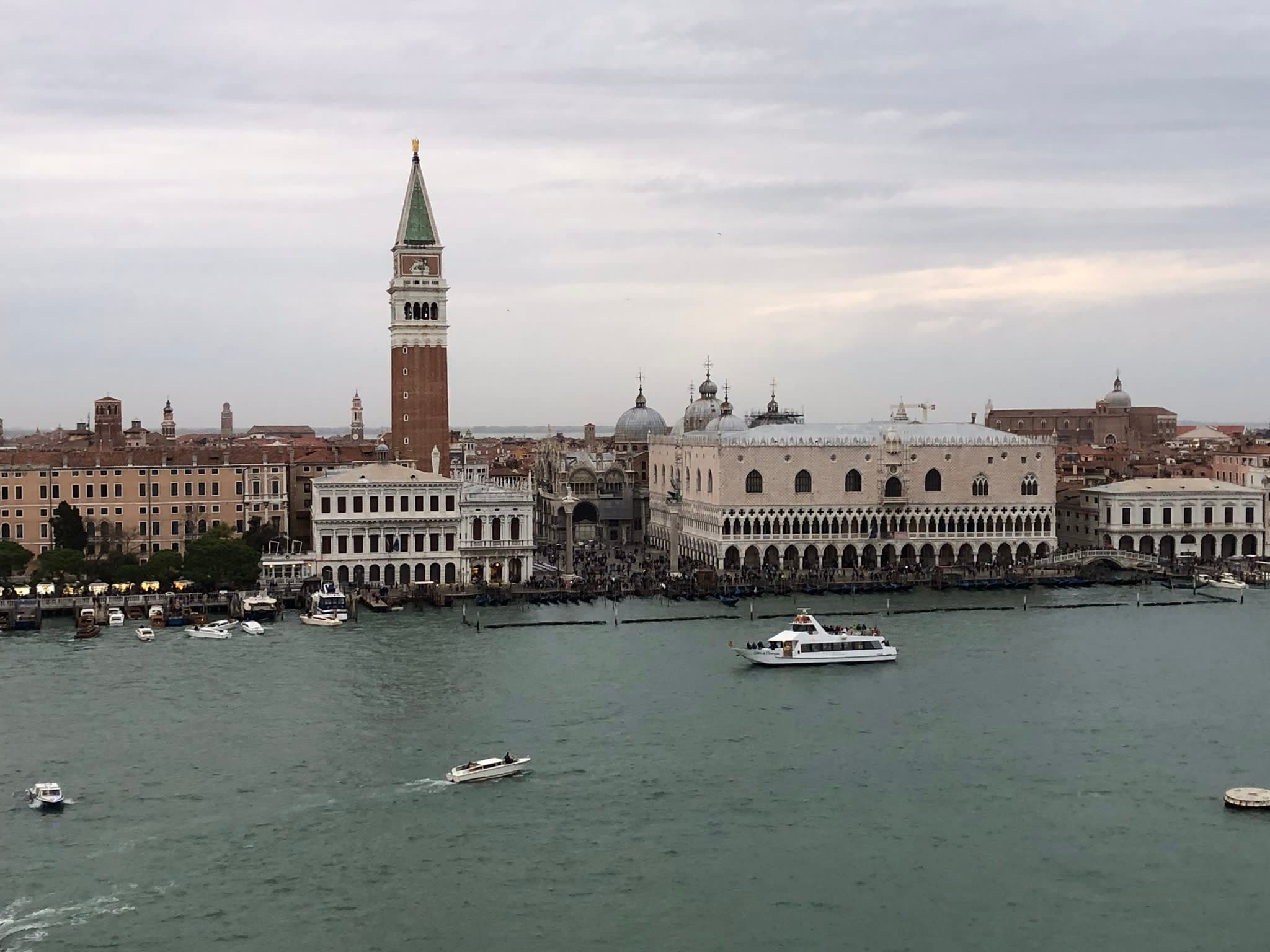 ベネチアを満喫　ピープル・ムーバーでの移動