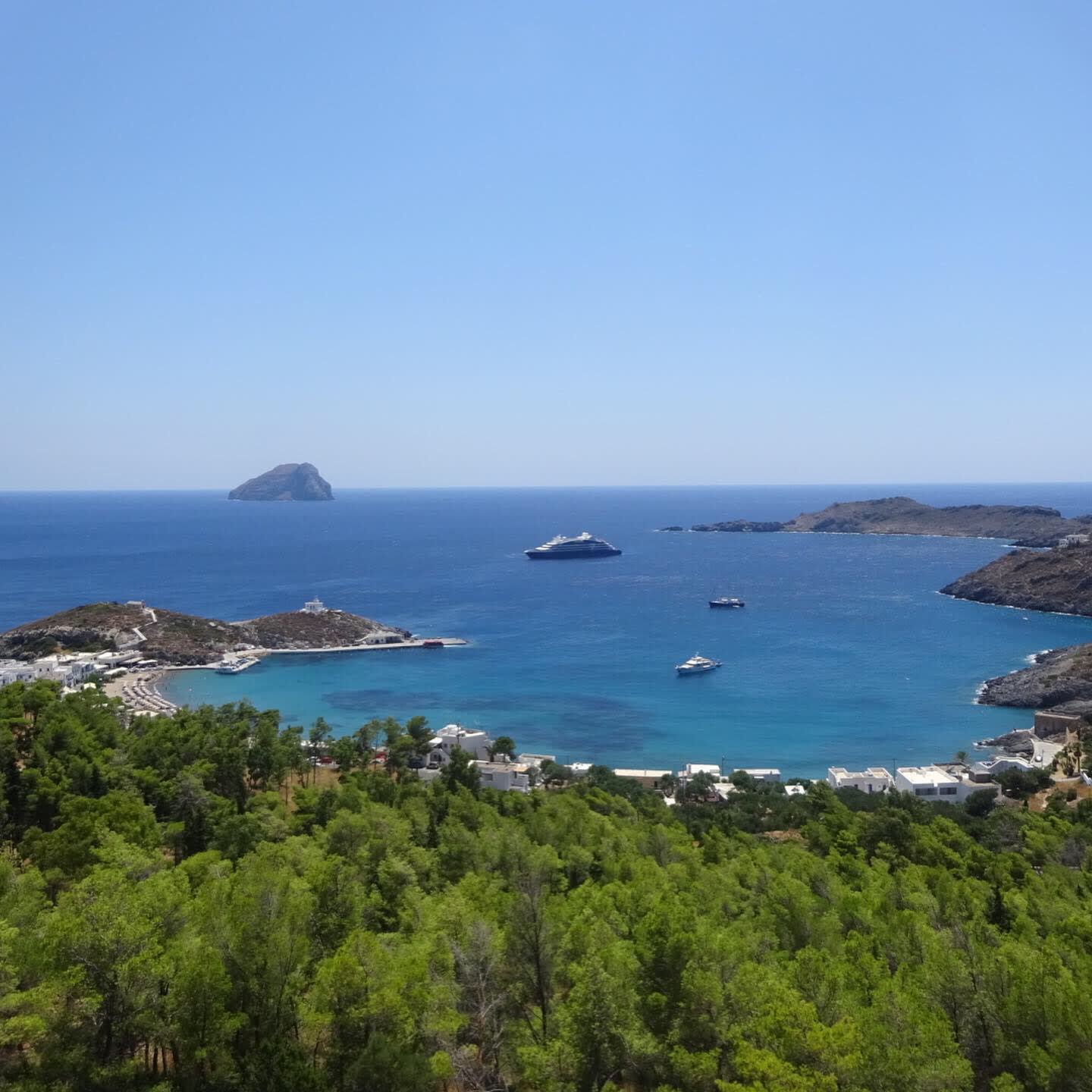 ギリシャの小さな島を巡る幸福　２