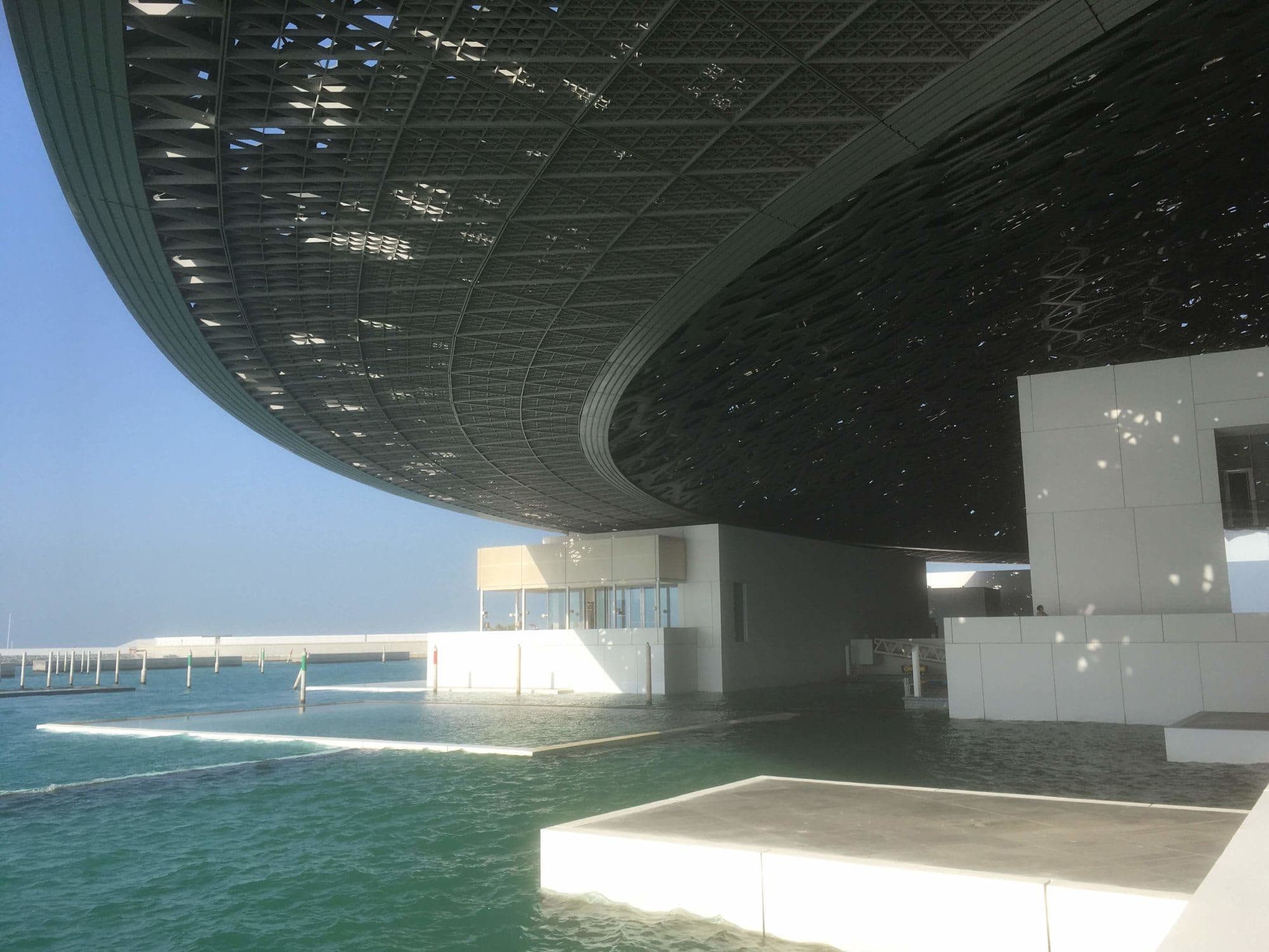 出張時の行き抜け（その７）冬の中東クルーズ　アブダビ