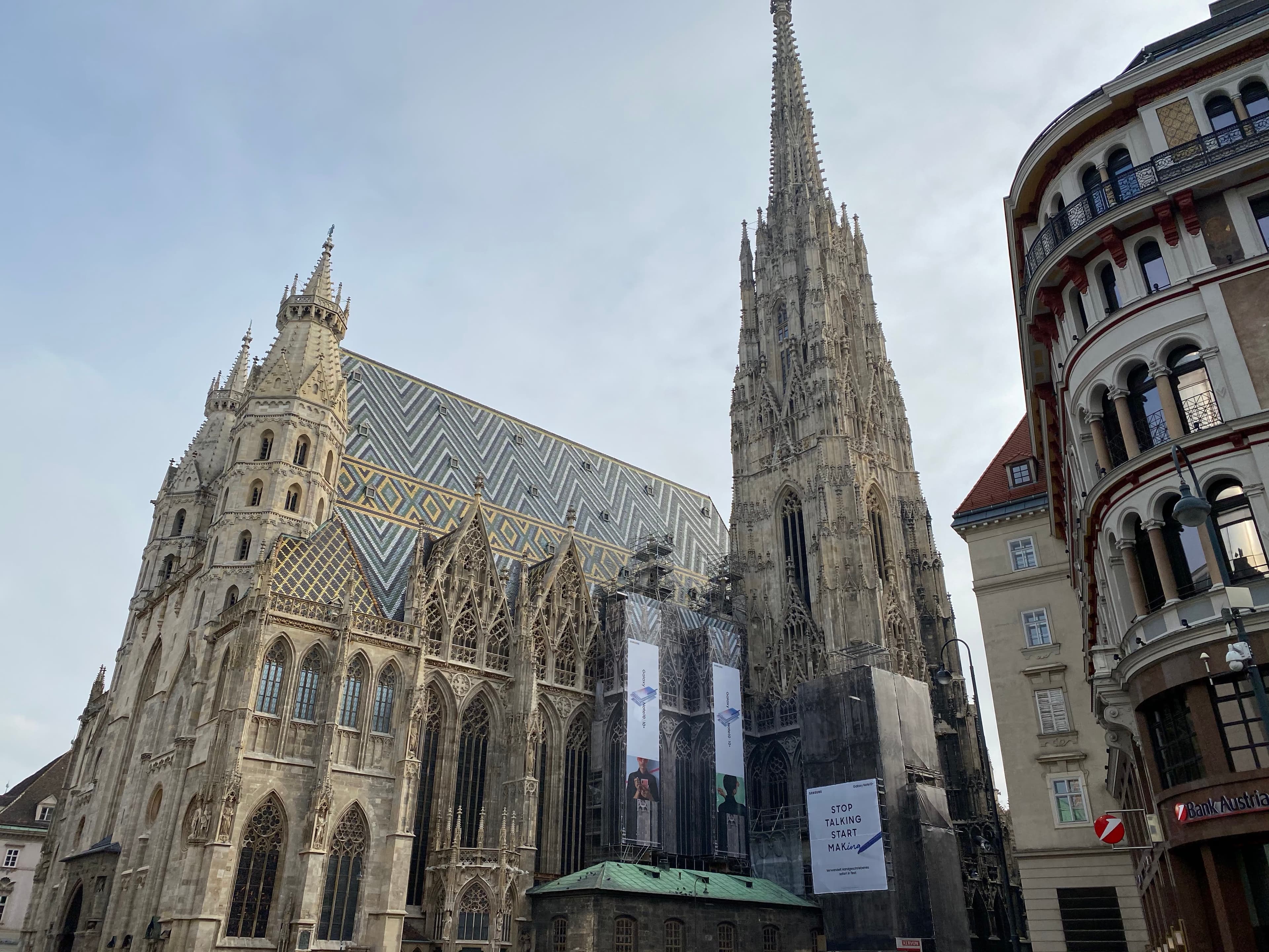 2019年10月ドナウ川クルーズ 2(ドナウ川遊覧と華やかなマリアテレジアの離宮)