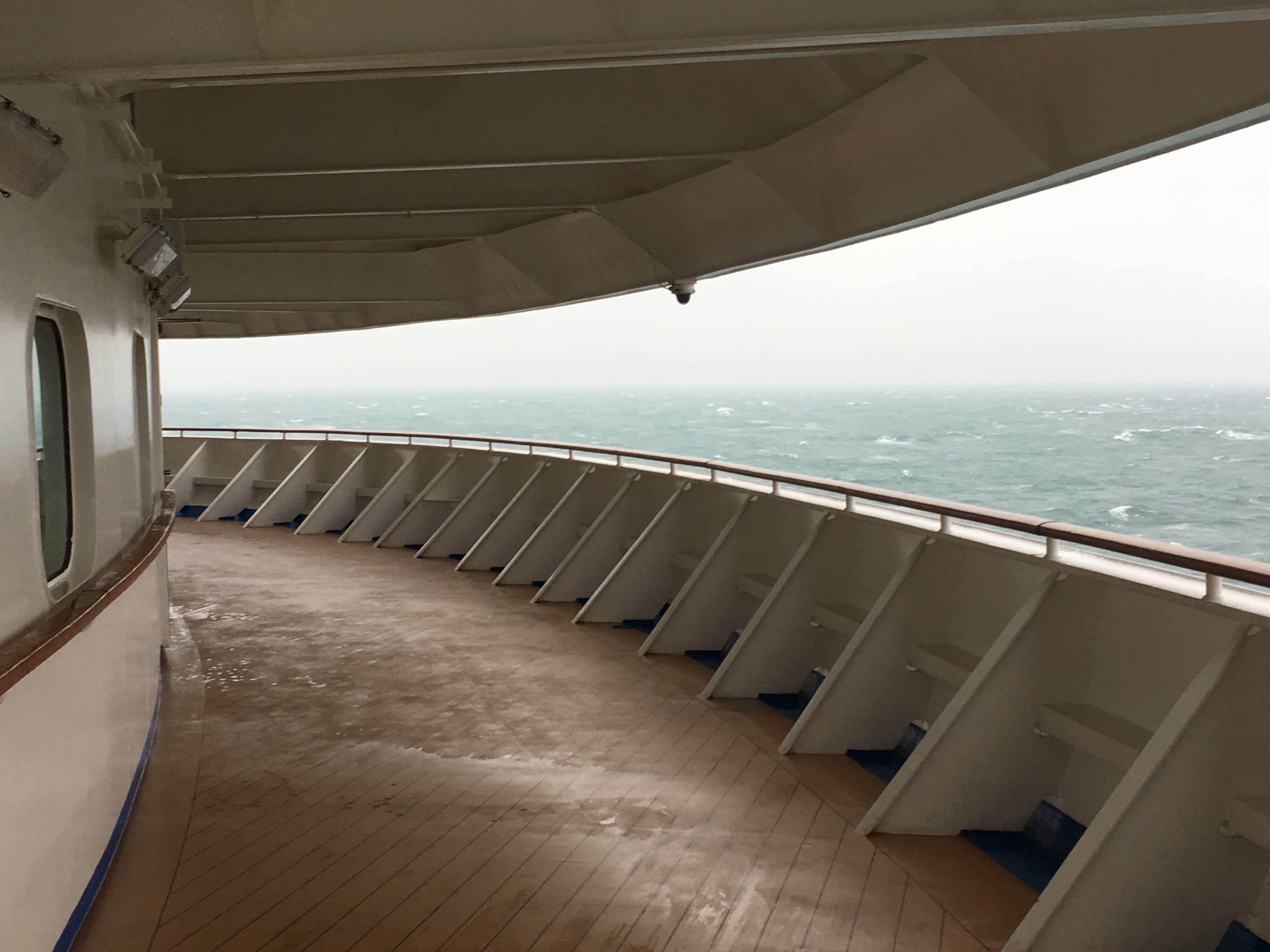 横浜発シンガポール行き乗船記(12月13日)