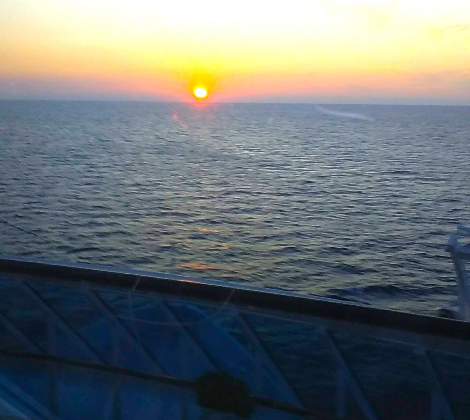 コロナの嵐を乗り越えて-クルーズ船はいつ戻る?