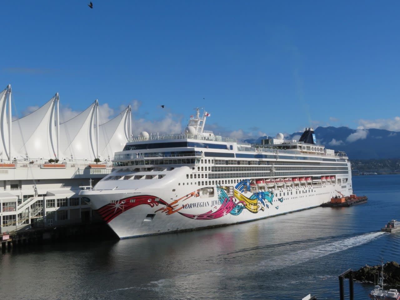 ノルウェージャン・ジュエル　太平洋横断クルーズ20日間の旅③バンクーバー出港