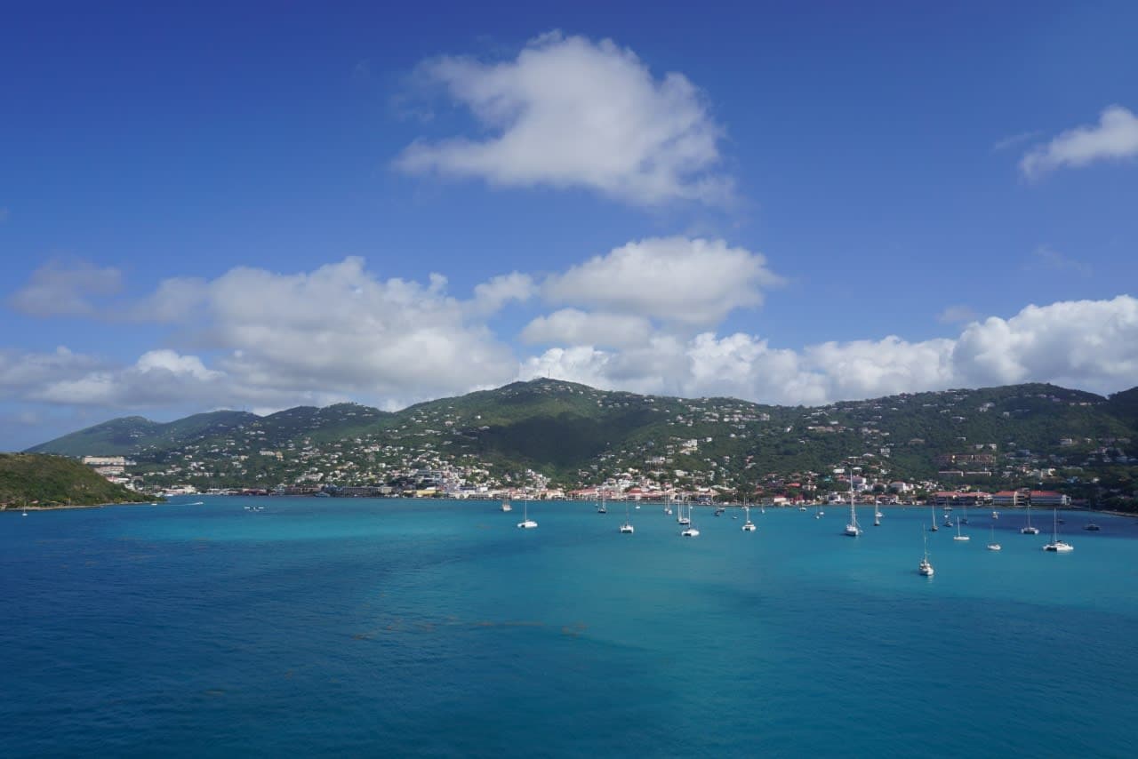 【南カリブ海クルーズ&ワシントンD.C.&NY】アドベンチャー・オブ・ザ・シーズ シャーロットアマリー(セントトーマス) 4日目