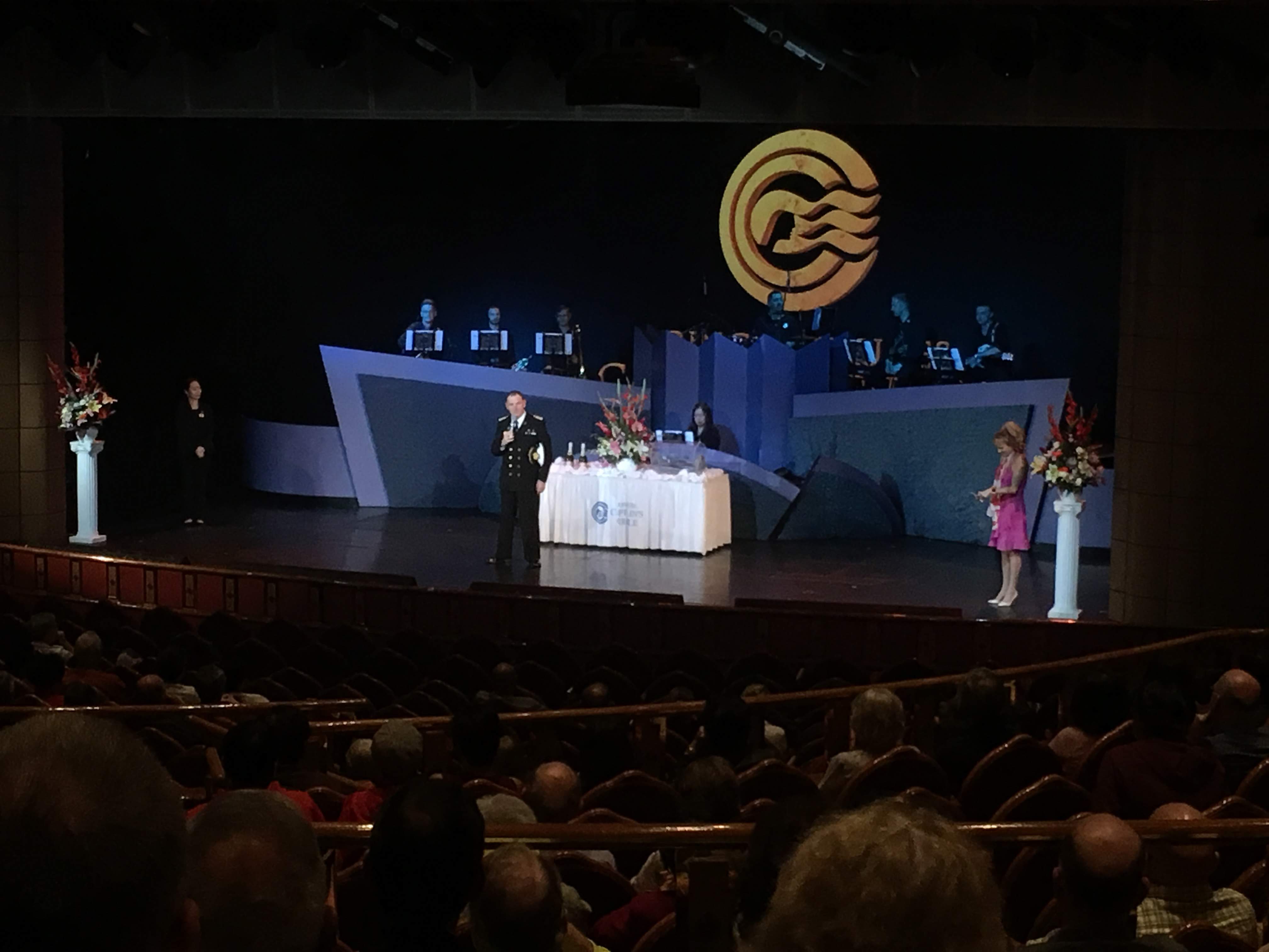 横浜発シンガポール行き乗船記(12月10日)