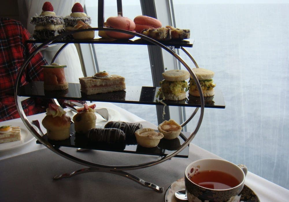 175 nights / 176 days, Hamburg Round trip