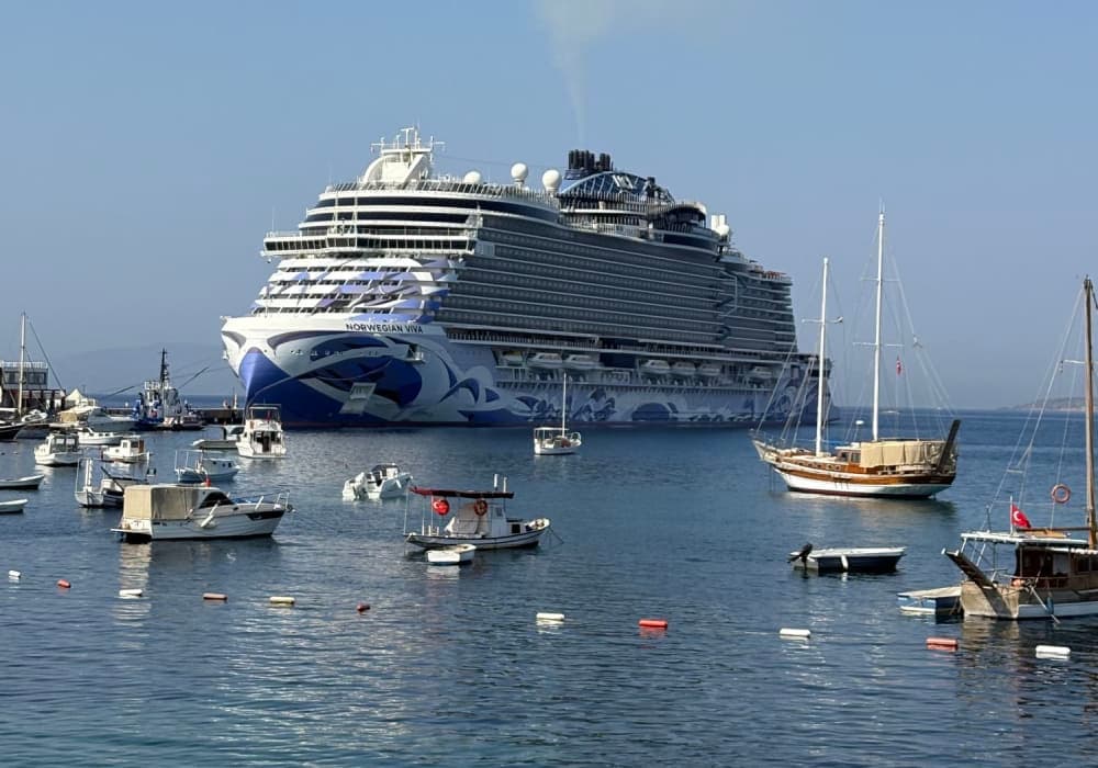 7 nights / 8 days, Piraeus (Athens, Greece) Round trip