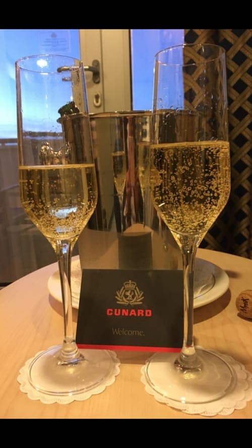 5 nights / 6 days, round-trip Bruges And Amsterdam V801