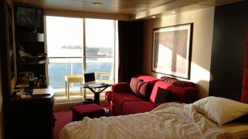 6 nights / 7 days, round-trip Dubai, Abu Dhabi & Sir Bani Yas