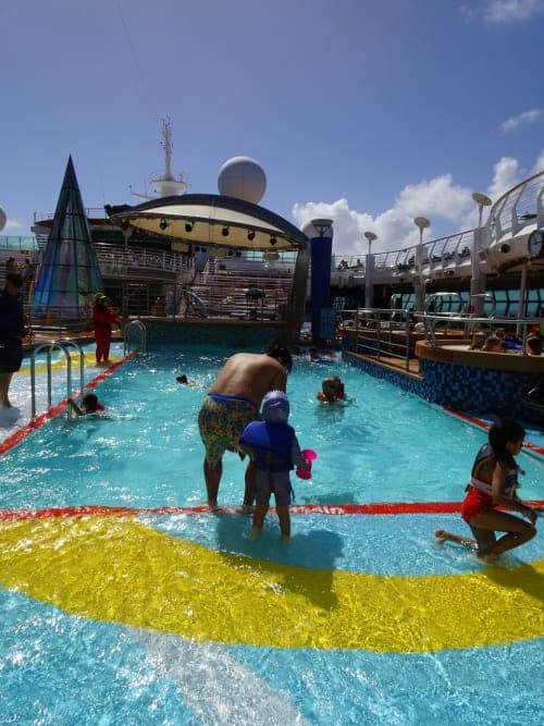 7 nights / 8 days, round-trip South Pacific Cruise