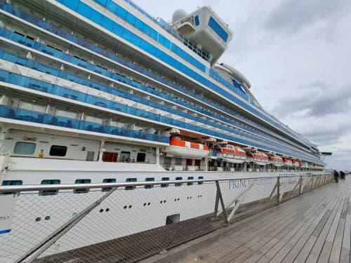 5 nights / 6 days, Yokohama (Tokyo, Japan) Round trip