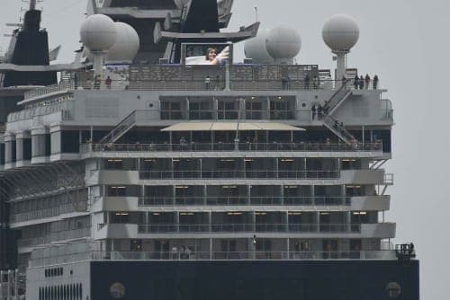 8 nights / 9 days, round-trip Japanese Explorer Cruise