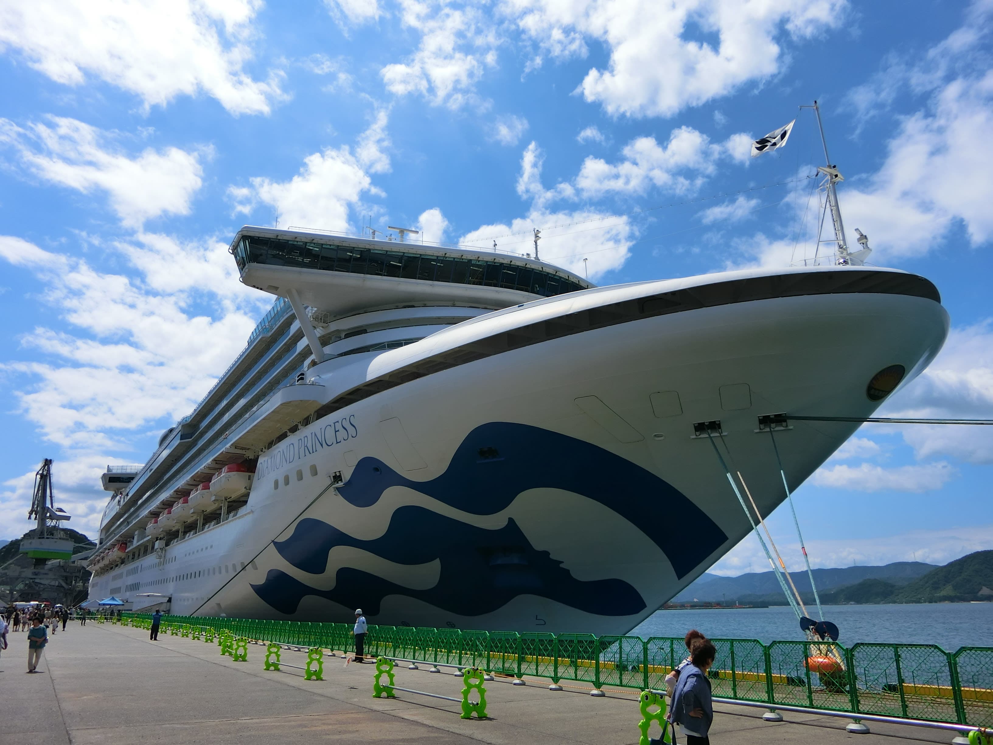 ダイヤモンドプリンセス 基隆港へ入港